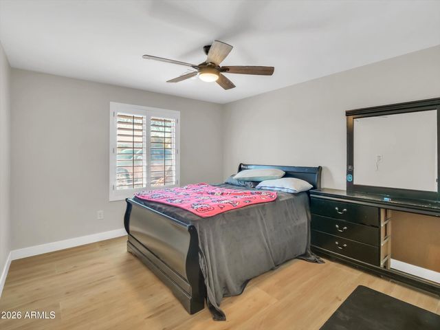 5122 W FALLEN LEAF Lane, Glendale, AZ 85310