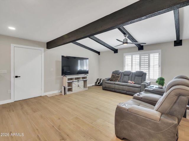 5122 W FALLEN LEAF Lane, Glendale, AZ 85310