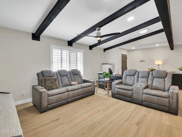 5122 W FALLEN LEAF Lane, Glendale, AZ 85310