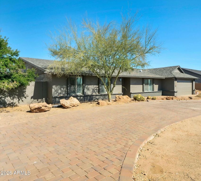 5122 W FALLEN LEAF Lane, Glendale, AZ 85310