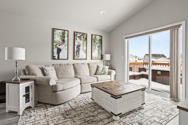 1011 Barnes Drive W, West Fargo, ND 58078