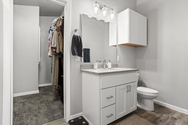 1011 Barnes Drive W, West Fargo, ND 58078