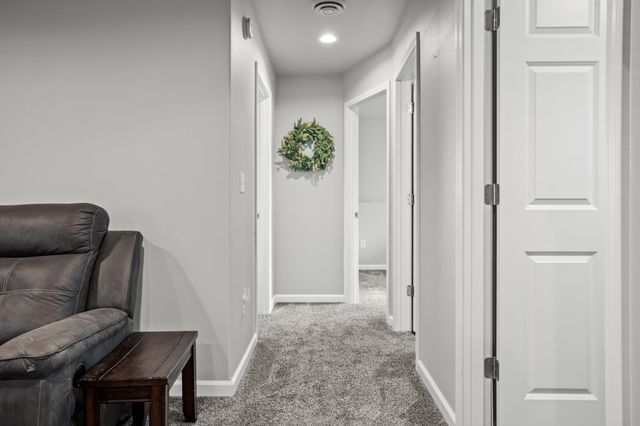 1011 Barnes Drive W, West Fargo, ND 58078