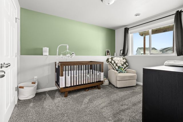 1011 Barnes Drive W, West Fargo, ND 58078