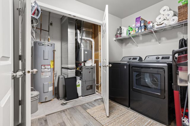 1011 Barnes Drive W, West Fargo, ND 58078