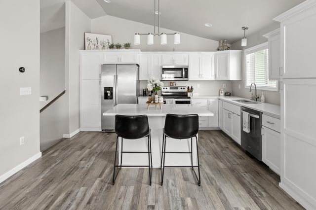 1011 Barnes Drive W, West Fargo, ND 58078