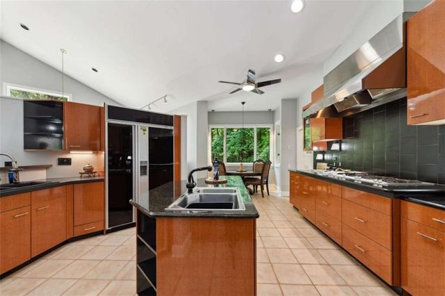 10323 OLD CCC CAMP ROAD Road, Ellijay, GA 30540