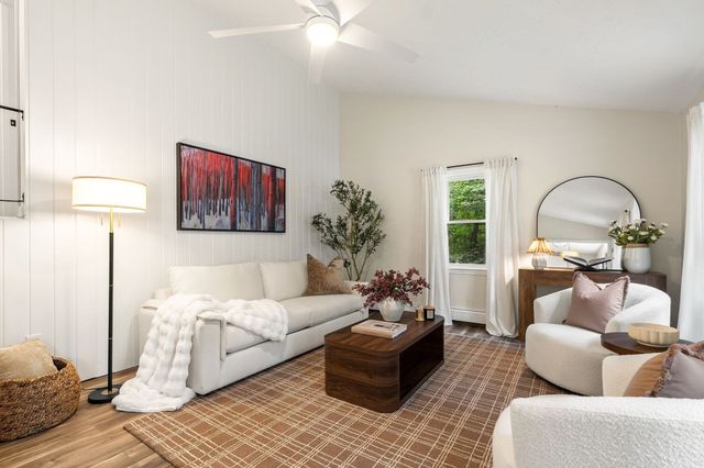 597 Liberty St, Rockland, MA 02370