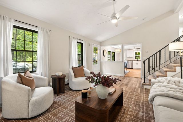 597 Liberty St, Rockland, MA 02370
