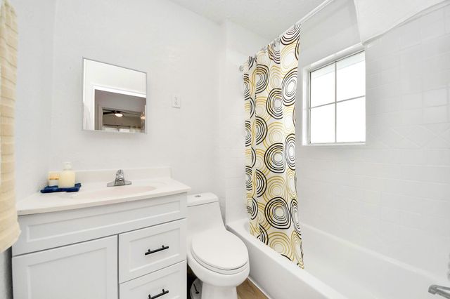 2902 Truxillo Street 2904, Houston, TX 77004