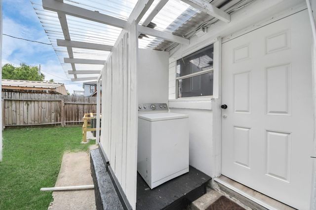 2902 Truxillo Street 2904, Houston, TX 77004