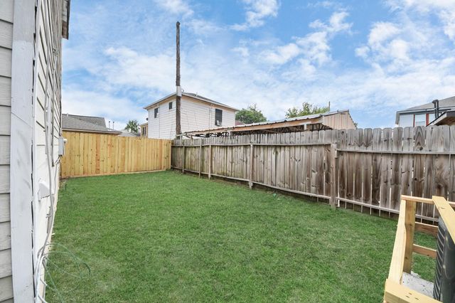 2902 Truxillo Street 2904, Houston, TX 77004