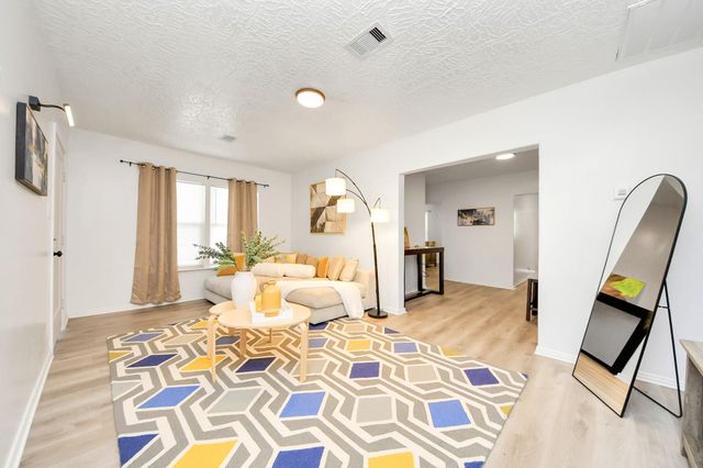 2902 Truxillo Street 2904, Houston, TX 77004