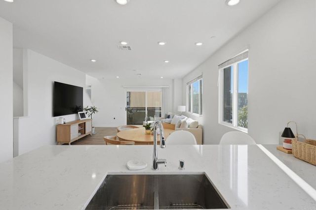 6822 Saguaro Street, San Diego, CA 92154