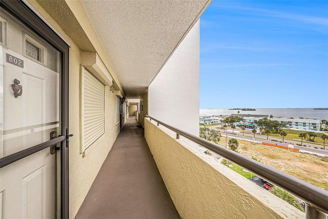 2530 GARY CIRCLE 802, Dunedin, FL 34698