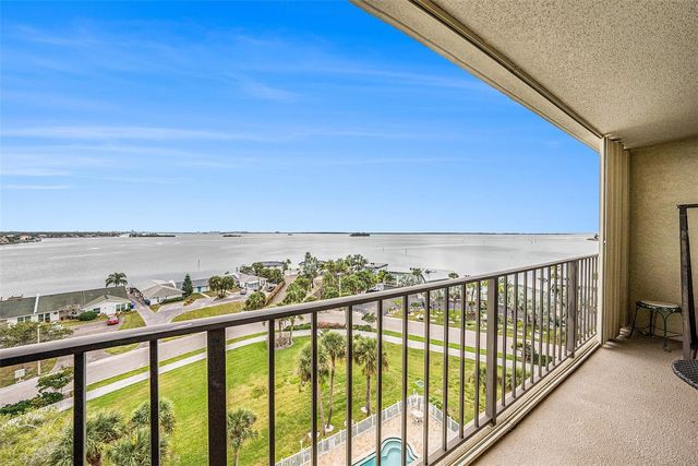 2530 GARY CIRCLE 802, Dunedin, FL 34698