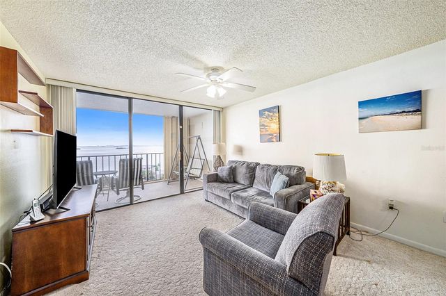 2530 GARY CIRCLE 802, Dunedin, FL 34698