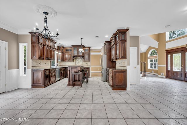 1562 Priscilla Court, Toms River, NJ 08753