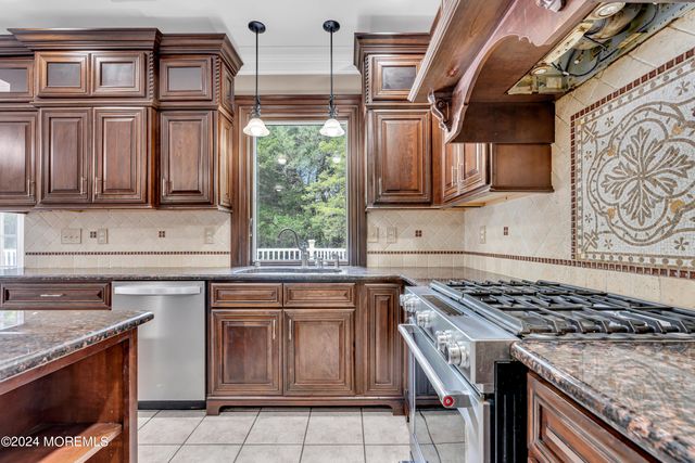 1562 Priscilla Court, Toms River, NJ 08753