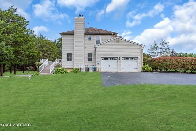 1562 Priscilla Court, Toms River, NJ 08753