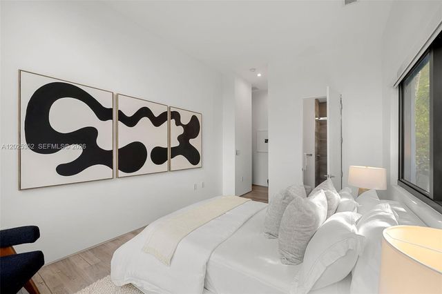 1525 Bay Road, Miami Beach, FL 33139