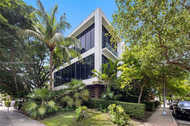 1525 Bay Road, Miami Beach, FL 33139