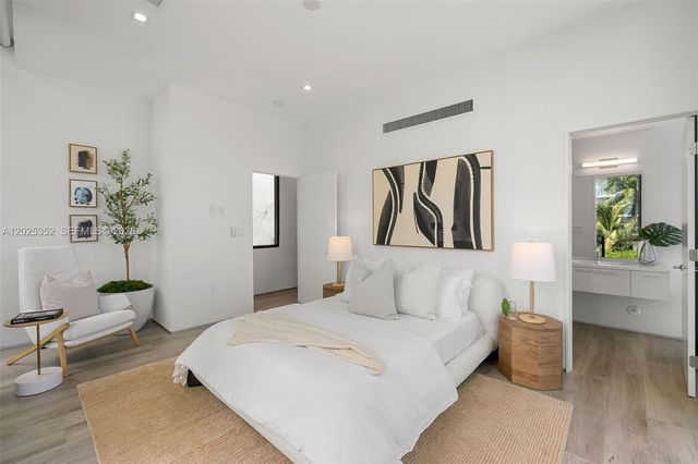 1525 Bay Road, Miami Beach, FL 33139