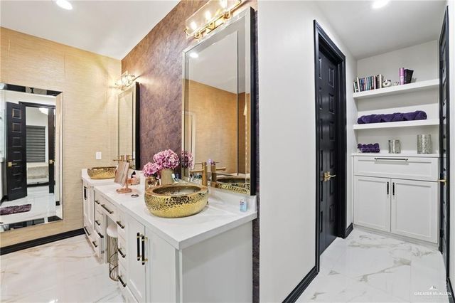 604 Glenwood Avenue, Mission, TX 78572