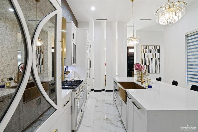 604 Glenwood Avenue, Mission, TX 78572