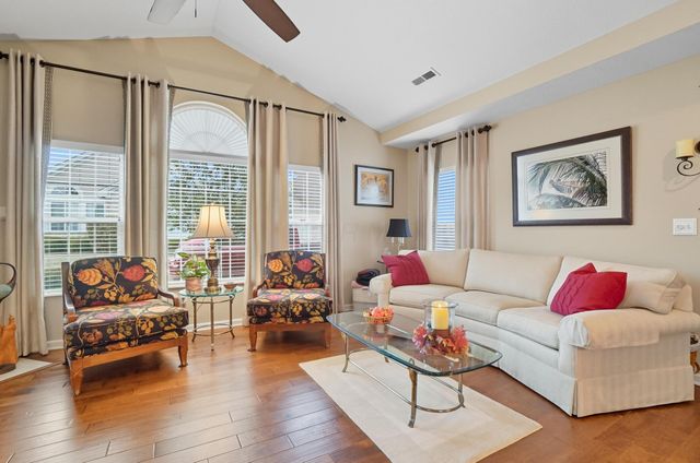 1636 Chestnut Farms Loop, 12, Grove City, OH 43123