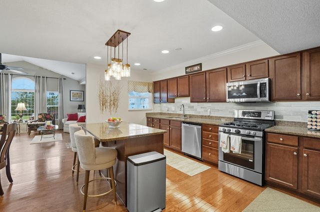 1636 Chestnut Farms Loop, 12, Grove City, OH 43123