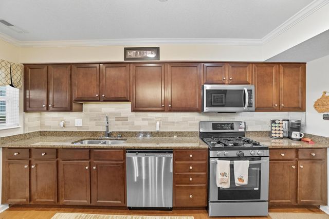 1636 Chestnut Farms Loop, 12, Grove City, OH 43123