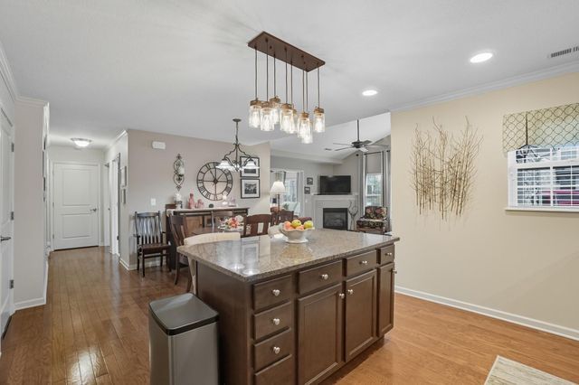 1636 Chestnut Farms Loop, 12, Grove City, OH 43123