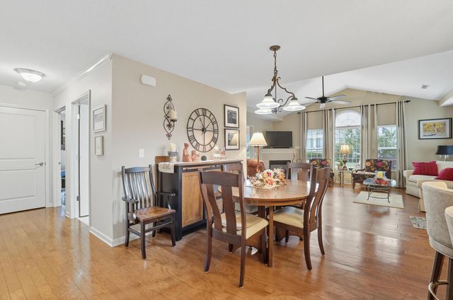 1636 Chestnut Farms Loop, 12, Grove City, OH 43123