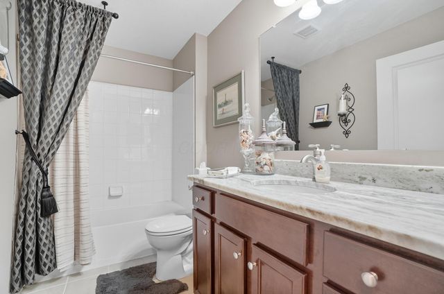 1636 Chestnut Farms Loop, 12, Grove City, OH 43123