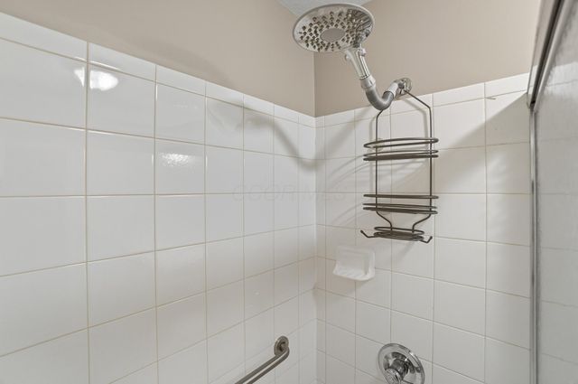 1636 Chestnut Farms Loop, 12, Grove City, OH 43123