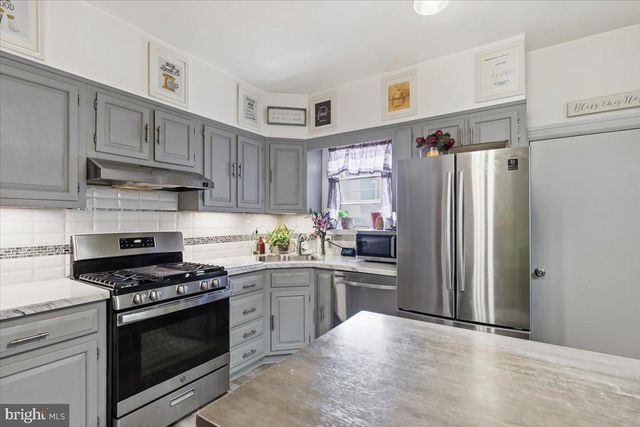 1158 MARLYN RD, Philadelphia, PA 19151