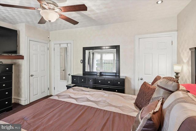 1158 MARLYN RD, Philadelphia, PA 19151