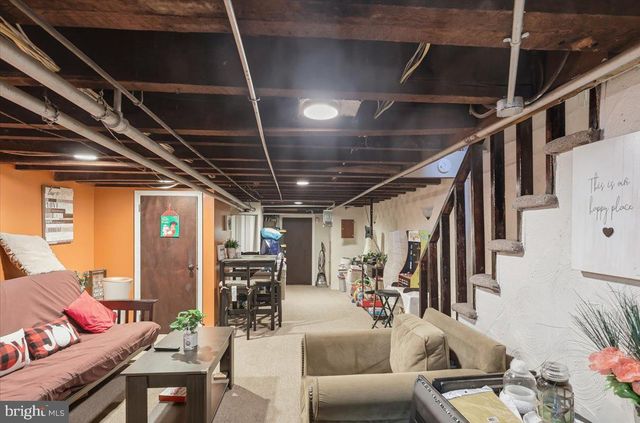 1158 MARLYN RD, Philadelphia, PA 19151