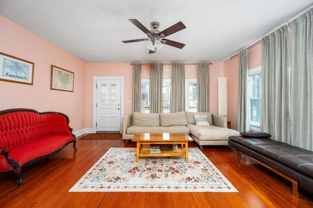 1005 Classen Boulevard, Norman, OK 73071