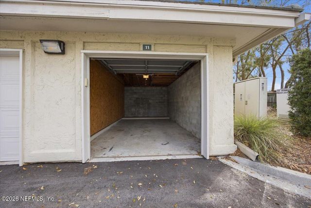 100 IRONWOOD Drive 121, Ponte Vedra Beach, FL 32082