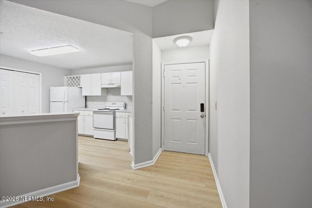 100 IRONWOOD Drive 121, Ponte Vedra Beach, FL 32082