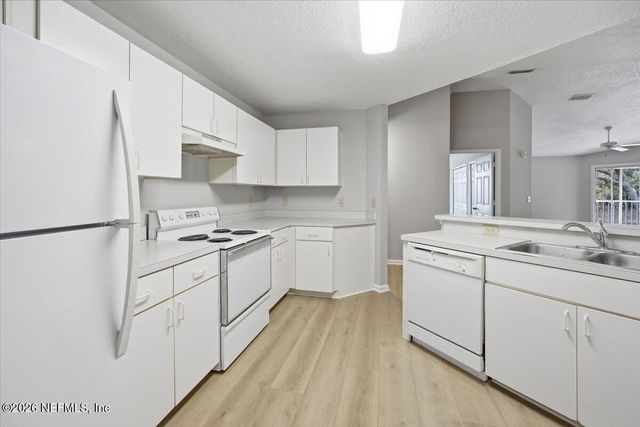 100 IRONWOOD Drive 121, Ponte Vedra Beach, FL 32082