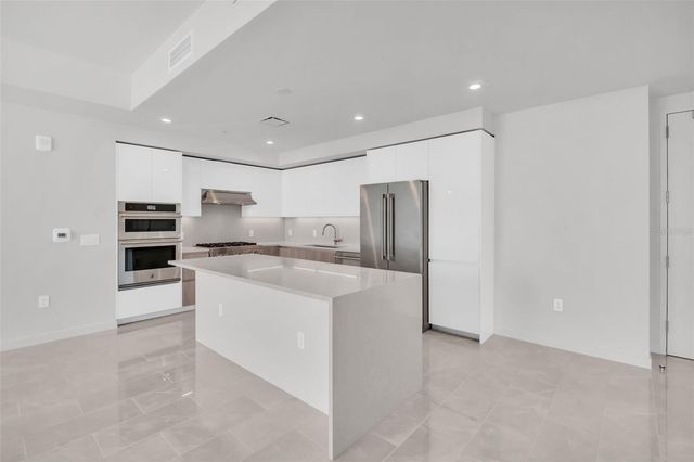 400 CENTRAL AVENUE 2205, St Petersburg, FL 33701