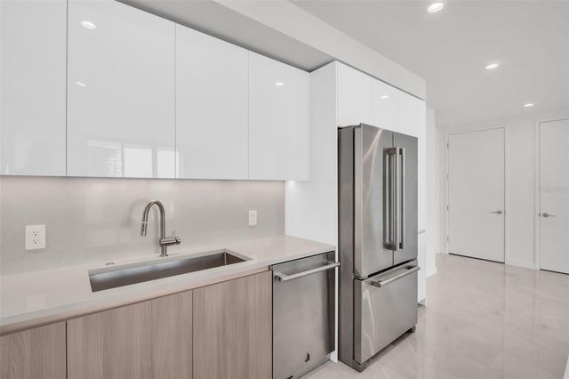 400 CENTRAL AVENUE 2205, St Petersburg, FL 33701