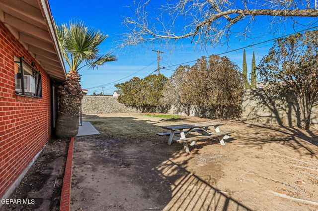 6033 ALCALDE Avenue, El Paso, TX 79912