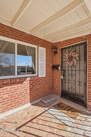 6033 ALCALDE Avenue, El Paso, TX 79912