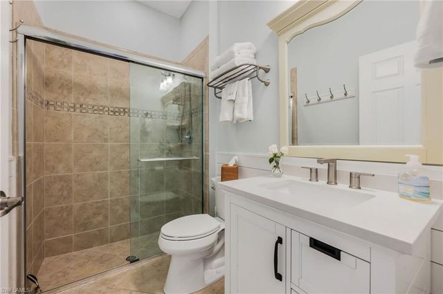 9343 Fieldstone LN, Naples, FL 34120