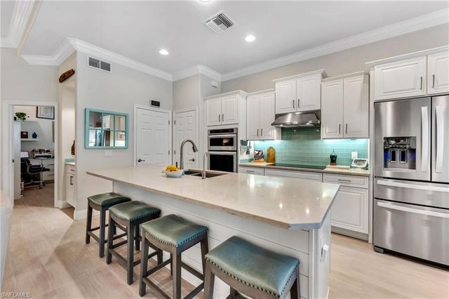 9343 Fieldstone LN, Naples, FL 34120