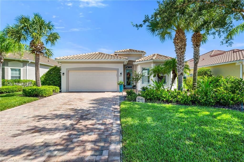 9343 Fieldstone LN, Naples, FL 34120